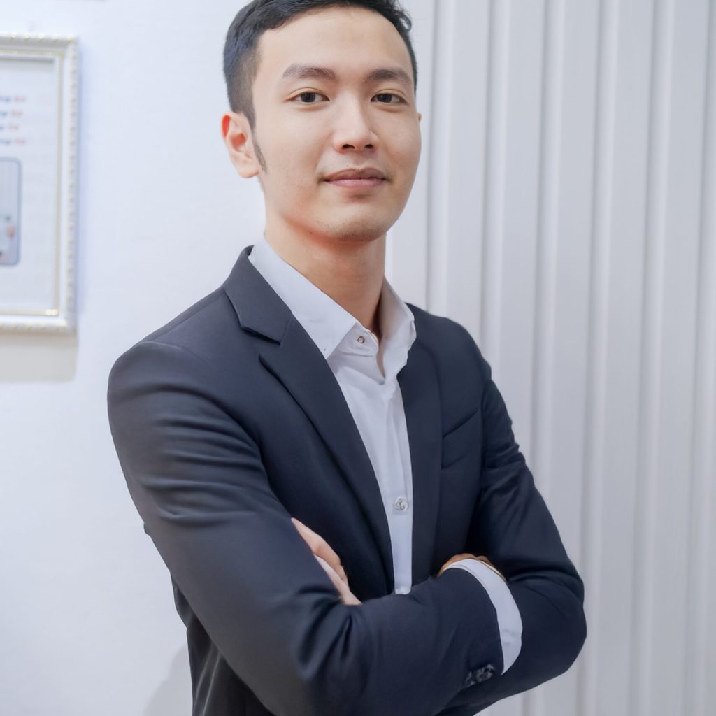 Ảnh diễn giả thứ 6 : Lê Văn Minh Chính